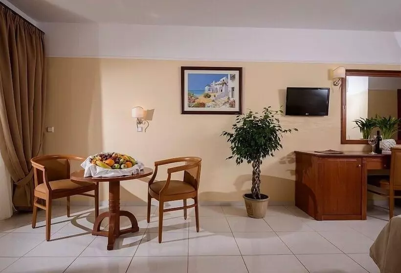 サイドオーシャンビュースタンダードルーム, Vantaris Palace