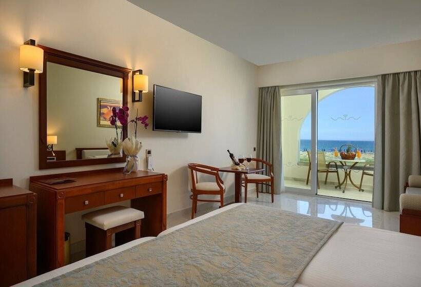 オーシャンビュースタンダードルーム, Vantaris Palace