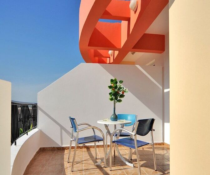 디럭스 스위트, Pelopas