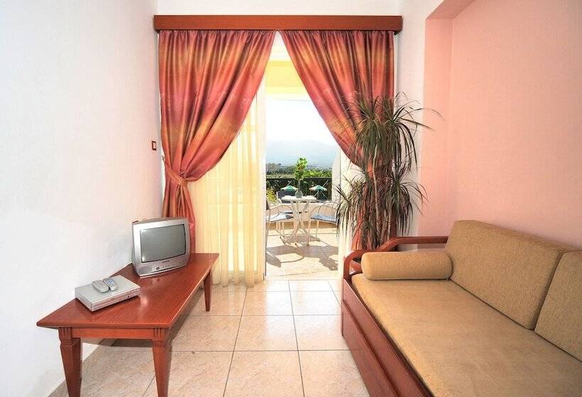 디럭스 스위트, Pelopas