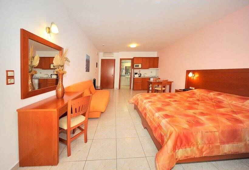 디럭스 스튜디오, Pelopas