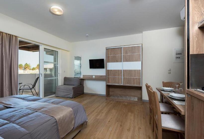 디럭스 스튜디오, Pelopas