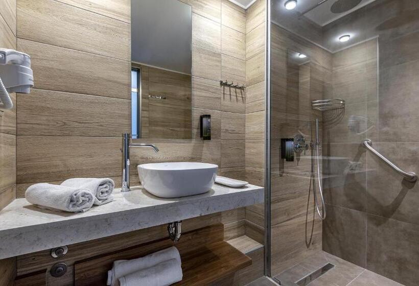 디럭스 스위트, Pelopas