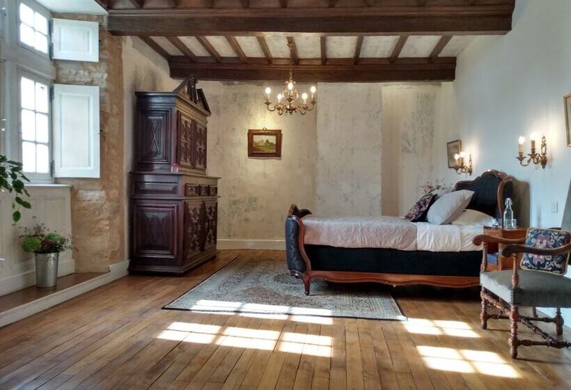 סוויטה דלוקס, Chateau De Balsac