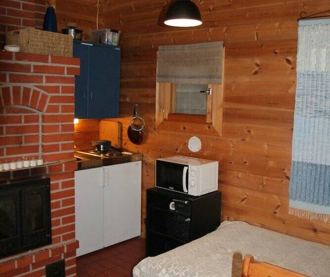 小室, Vehkaniemi Holyday Estate