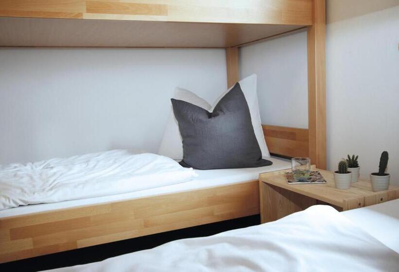 Семейный Номер Вид на Горы, Berg Blick Jugendherberge Mit Privatzimmer