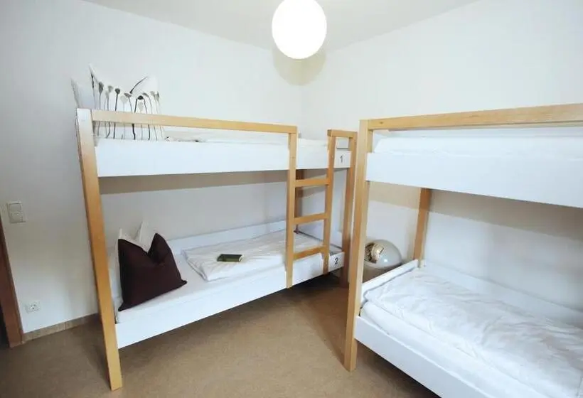 ルームシェアのワンベッド, Berg Blick Jugendherberge Mit Privatzimmer