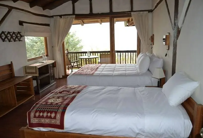 Standard Kolmen Hengen Huone Näkymä, Ilatoa Lodge