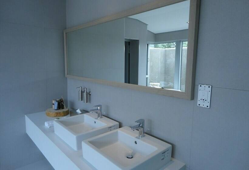 کلبه ییلاقی, Nwr Gross Barmen Resort