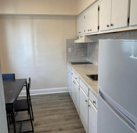 اتاق استاندارد سه تخته با چشمانداز استخر, Ocean 5