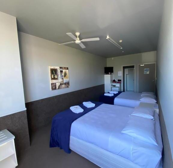 스탠다드 룸 더블 침대 2개, Rotorua Citizens Club