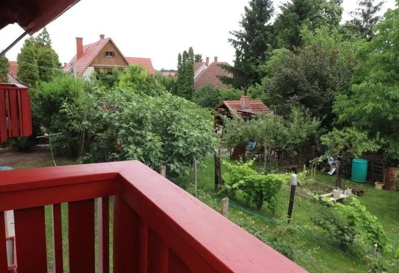 バルコニー付きスタンダードルーム, Villa Galagonya I. Ii