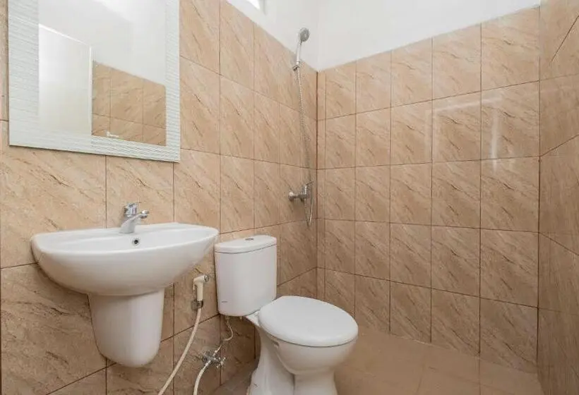 اتاق لوکس, Urbanview Hotel Stariez Karawaci Tangerang By Reddoorz