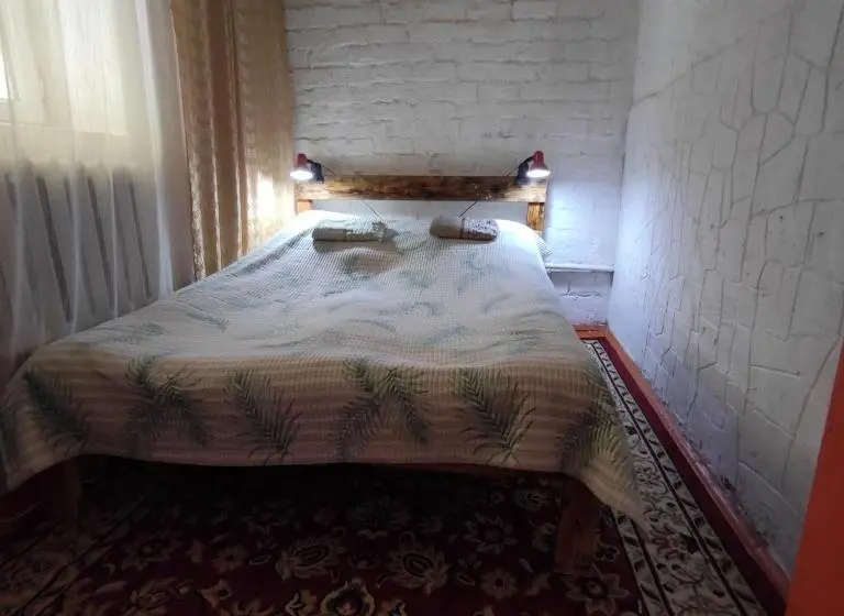 اتاق اکونومی, Kurjun