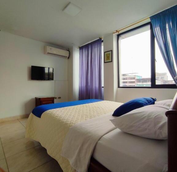 Quarto Estandar, Del Pacifico
