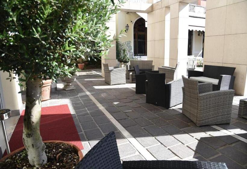 غرفة قياسية رباعية, Duca D Aosta