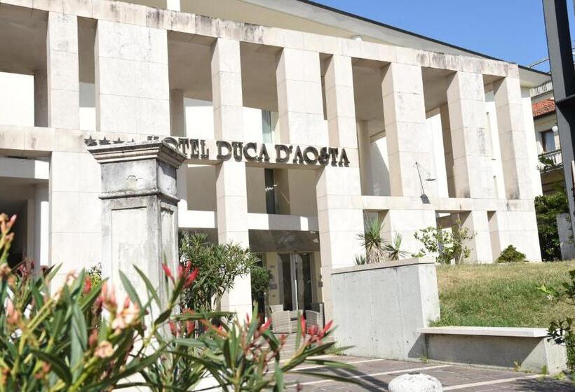 غرفة سوبيريور رباعية, Duca D Aosta