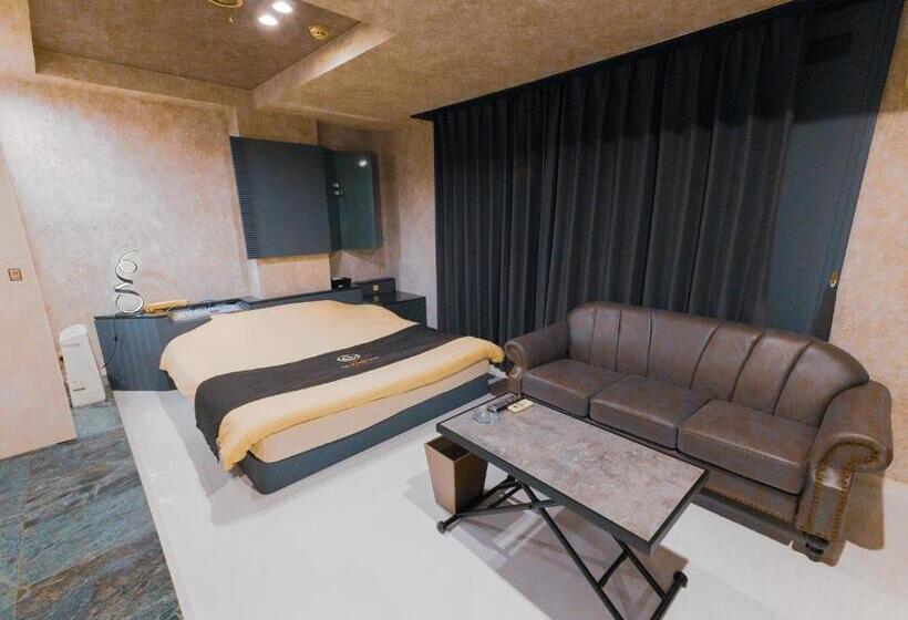 스탠다드 룸 킹사이즈 침대, Glamrose Adult Only