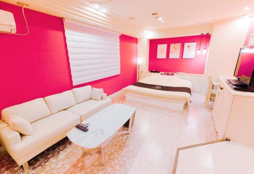 스탠다드 룸 킹사이즈 침대, Glamrose Adult Only