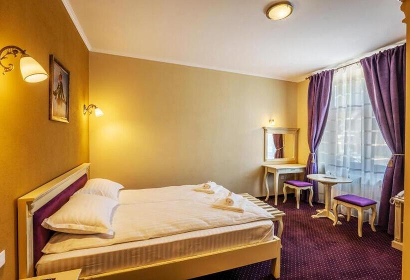 デラックスルーム, Princessophie