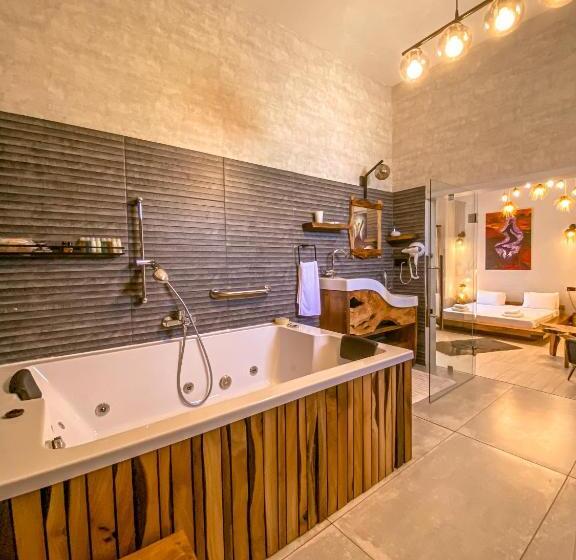 سوییت, Manastırhan Otel Kazdağları