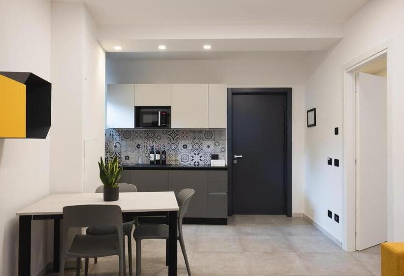 סוויטה אקזקיוטיב, Amiata Suite