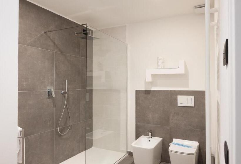 סוויטה משפחתית, Amiata Suite