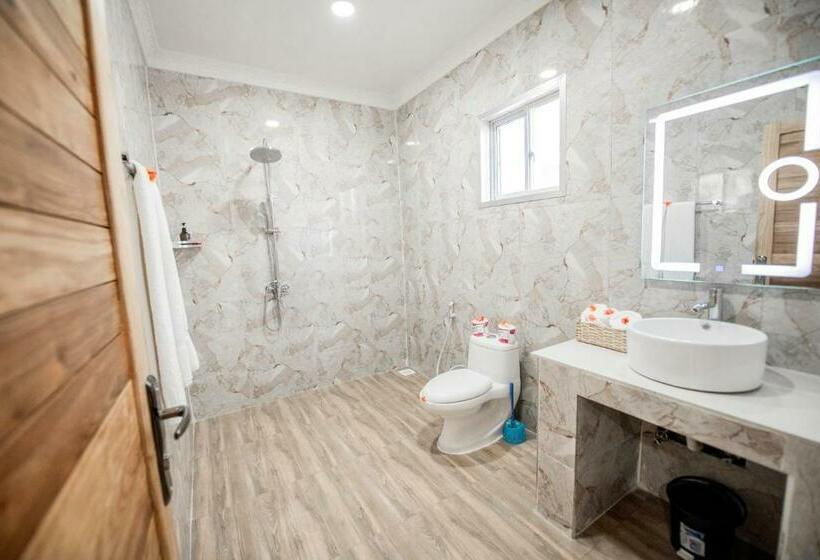 اتاق خانوادگی, Mem Luxury Apartments And