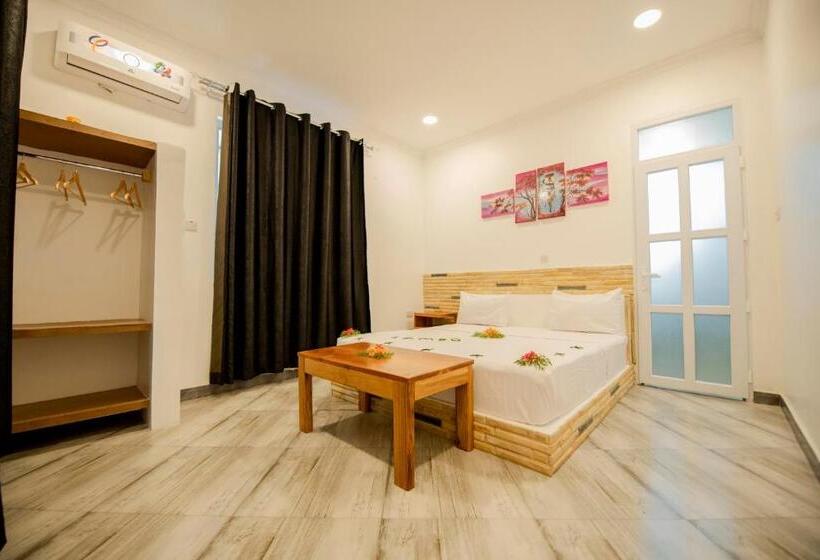 اتاق لوکس, Mem Luxury Apartments And