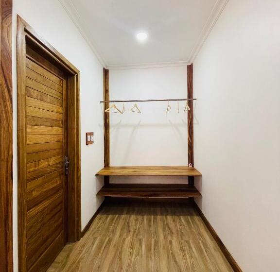 اتاق خانوادگی, Mem Luxury Apartments And