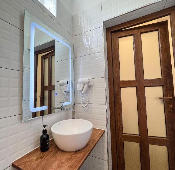 سوییت, Mem Luxury Apartments And