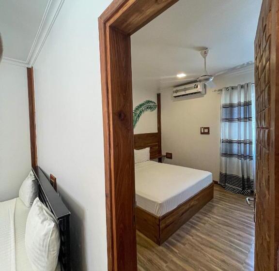 اتاق چهار تخته با دستشویی مشترک, Mem Luxury Apartments And