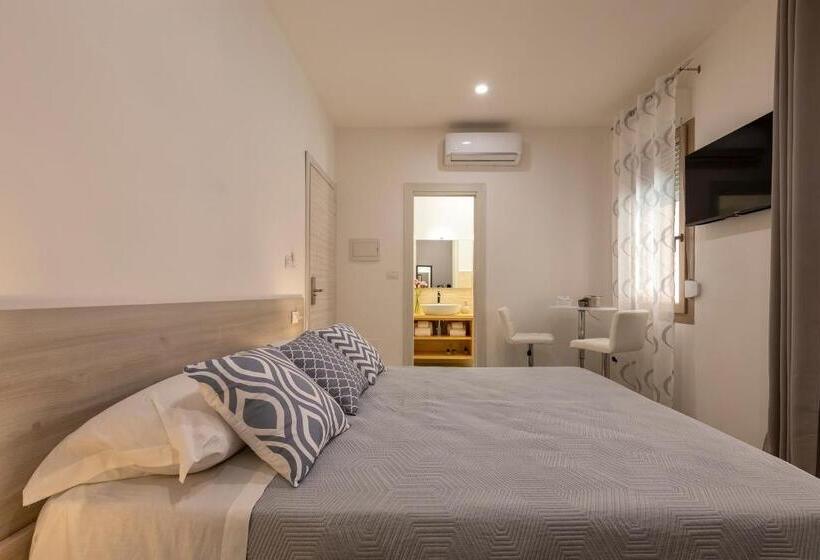 Habitació Estàndard Interior, Atteros