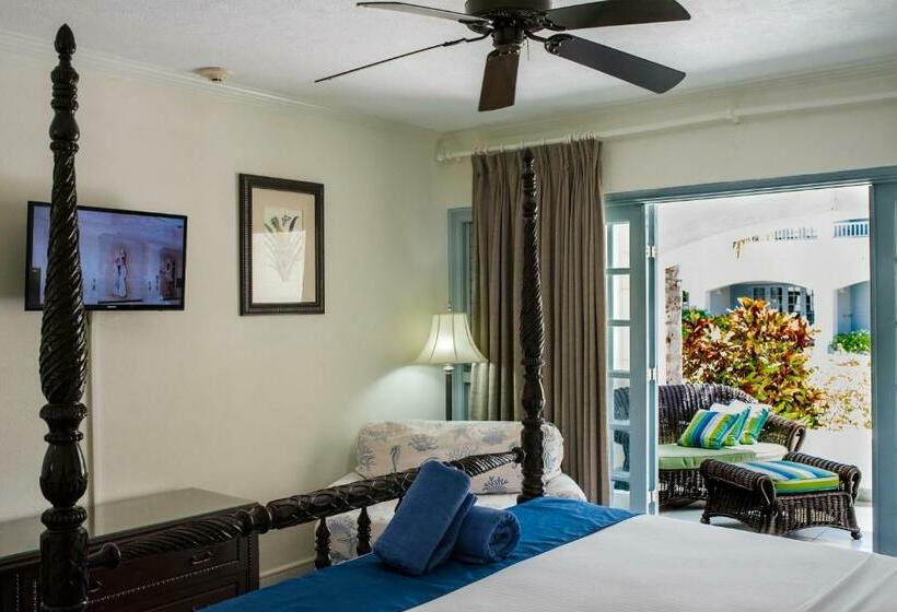 اتاق لوکس با تخت بزرگ, Savannah Beach Club