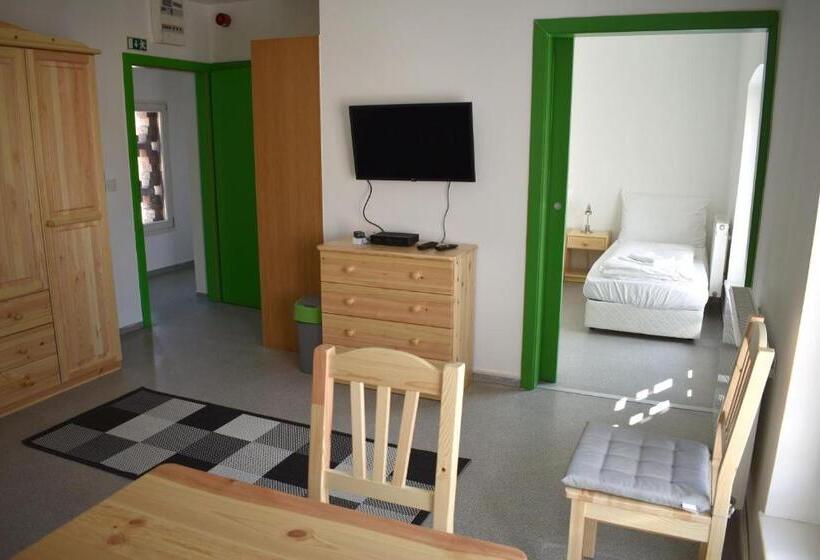 חדר סטנדרט, Zsolnay Negyed Vendégháza