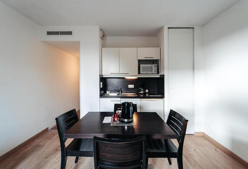 Апартаменты 2 Спальни, Appart’city Confort Nantes Ouest Saint Herblain