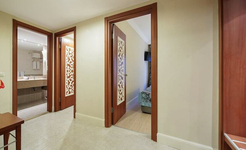 חדר משפחתי, Crystal Paraiso Verde Resort & Spa   Ultimate All Inclusive