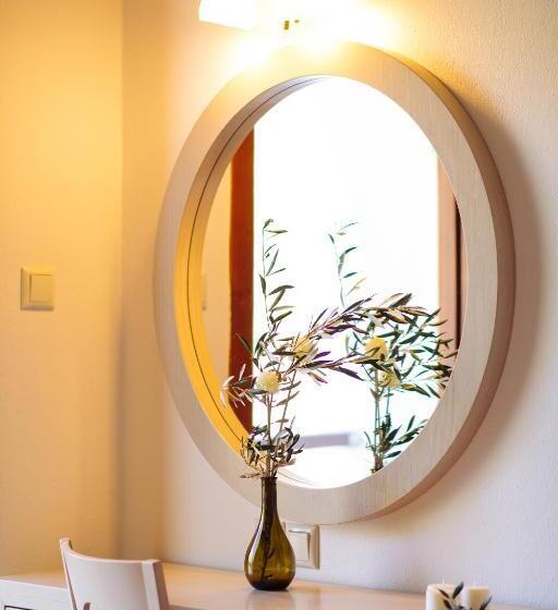 ガーデンビュースタンダードルーム, Alianthos Garden