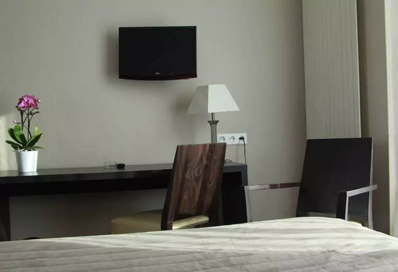 Pokój Standard Widok Miasto, Carlton Nice