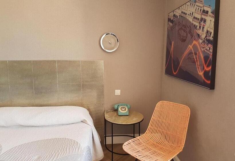 غرفة قياسية, Hôtel L Orque Bleue