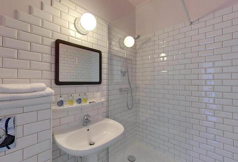 غرفة قياسية ذات إطلالة, Hôtel L Orque Bleue