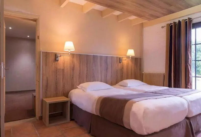 ファミリールーム, Hôtel Restaurant Les Coquelicots, The Originals Relais