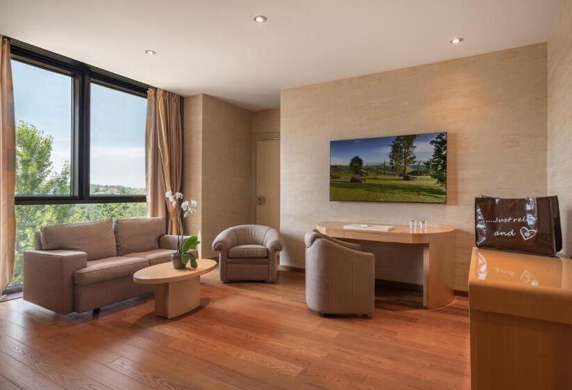 Полулюкс, Il Boscareto Resort & Spa