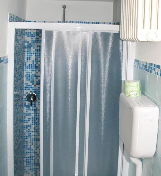 חדר סטנדרט יחיד, Jolie