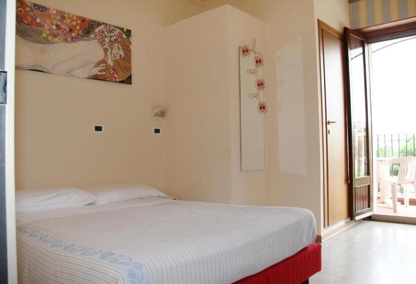 חדר סטנדרט מיטה זוגית, Jolie