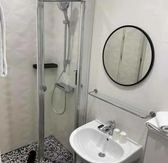 Chambre Standard, Le Grand Hôtel Mont Dore