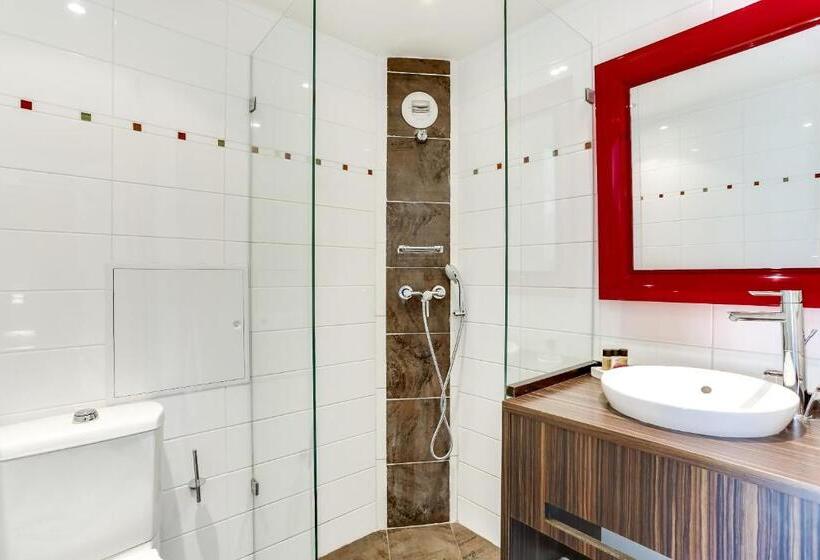 غرفة كومفورت, Le Mistral