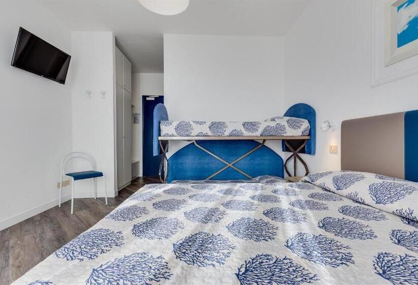 패밀리 룸, Manila