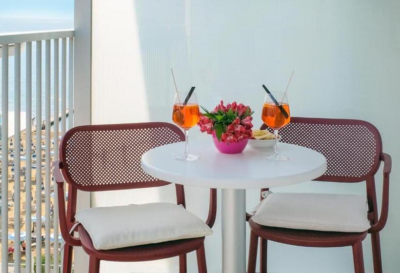 수피리어 룸 측면 바다 전망, Manila