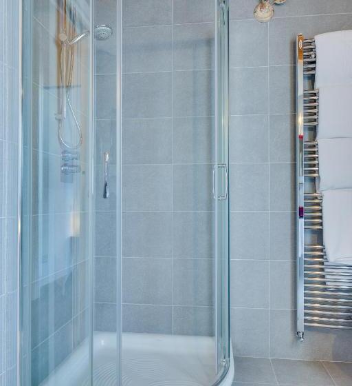 2침실 아파트 측면 바다 전망, Manila